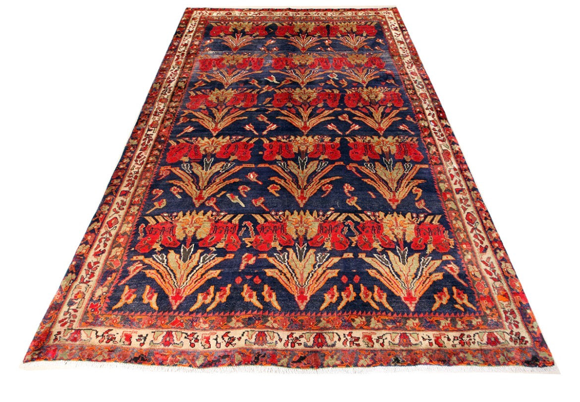 Hand-knotted Kerman Sirjan wool rug. 298x217 cm