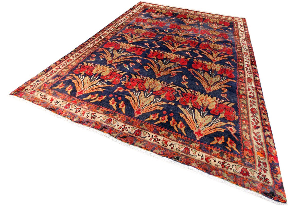 Hand-knotted Kerman Sirjan wool rug. 298x217 cm