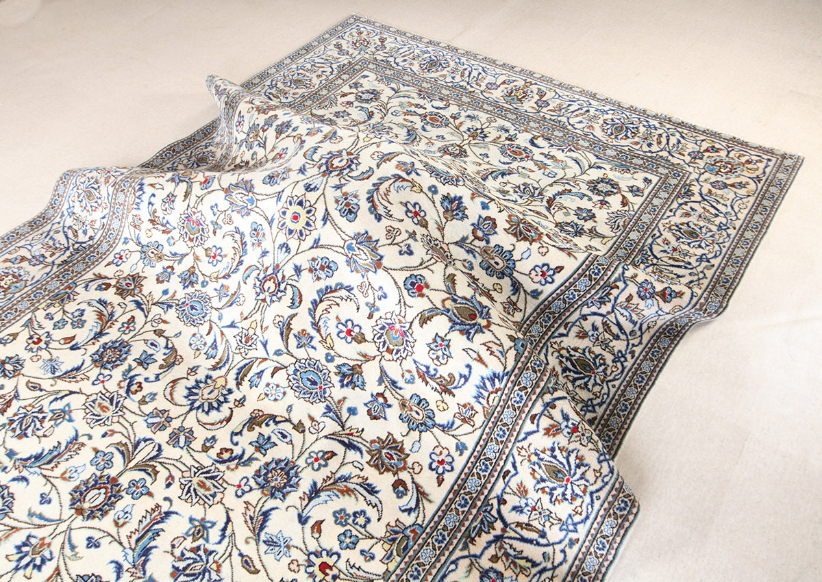 Hand-Knotted Kashan Wool Rug 295X200
