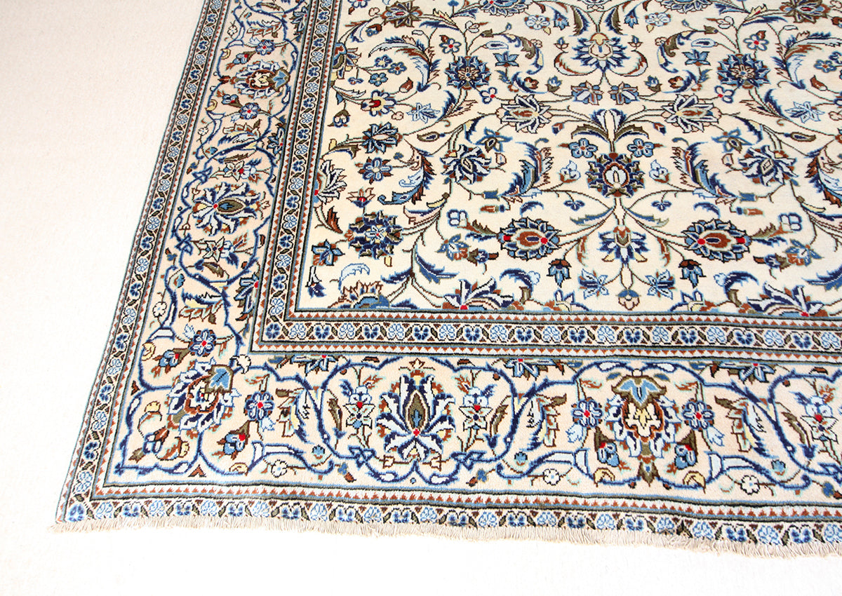 Hand-Knotted Kashan Wool Rug 295X200