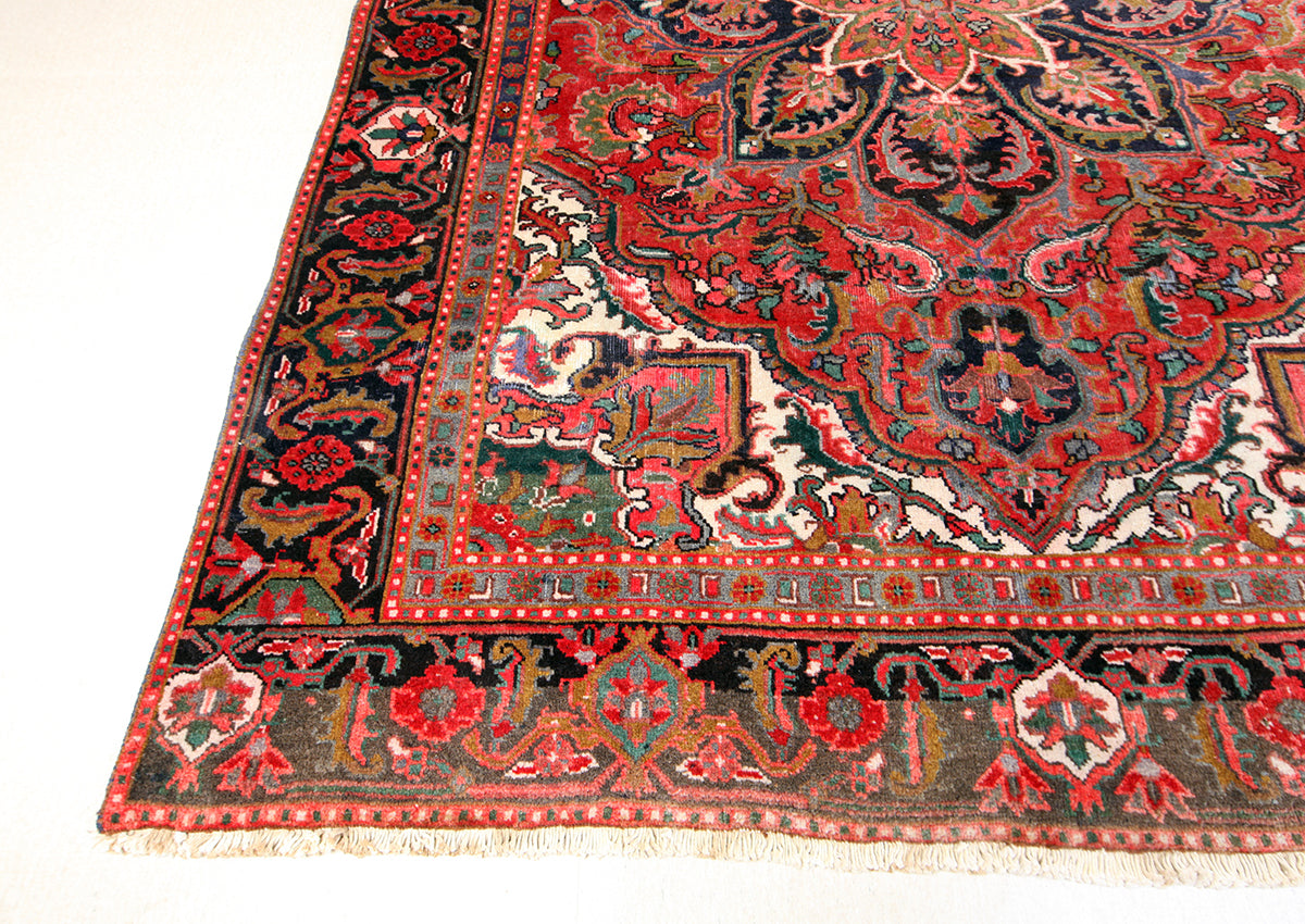 Hand_Knotted Azarbayjan Sharabiyan (Heriz) Wool Rug. 200X250cm