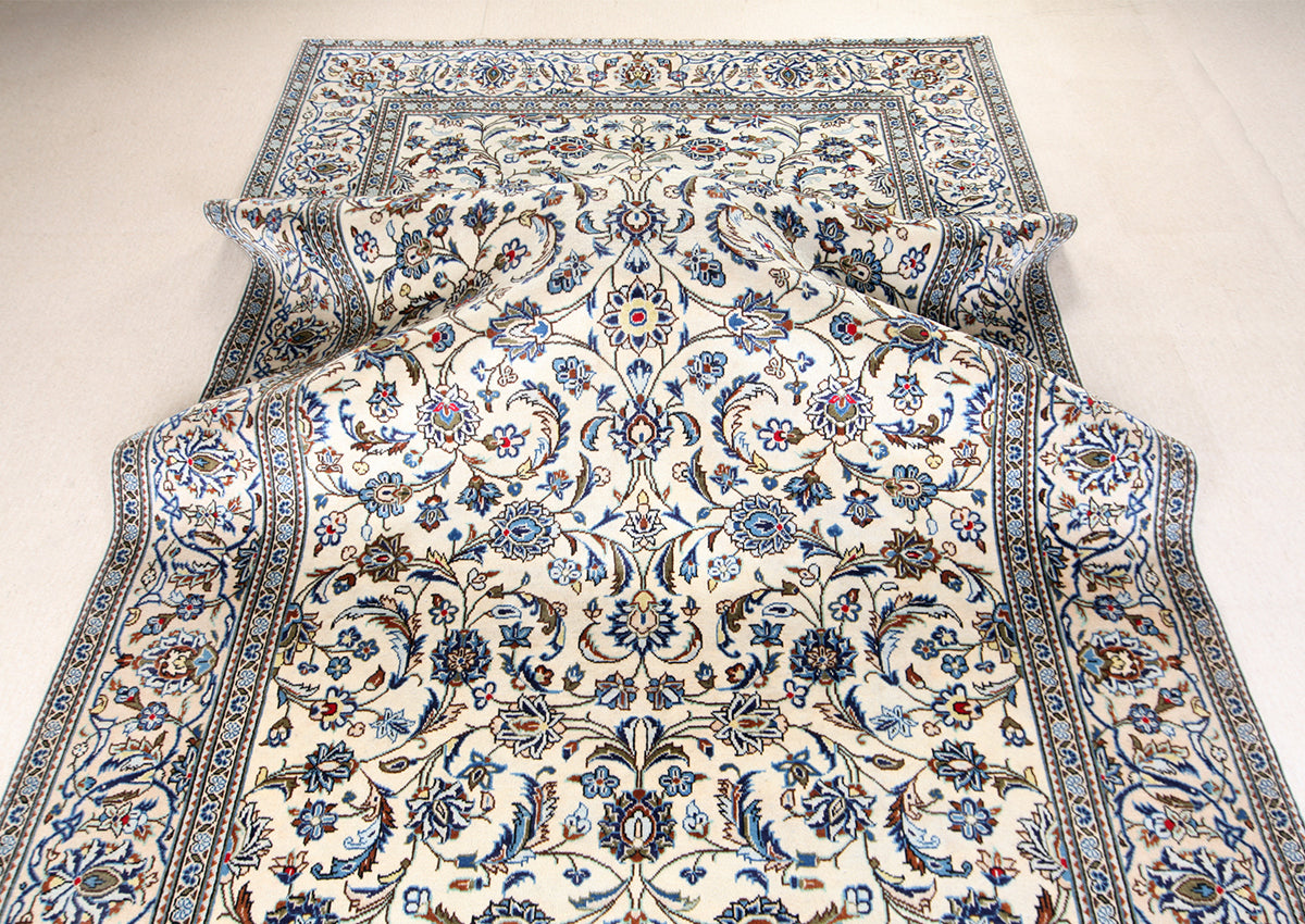 Hand-Knotted Kashan Wool Rug 295X200